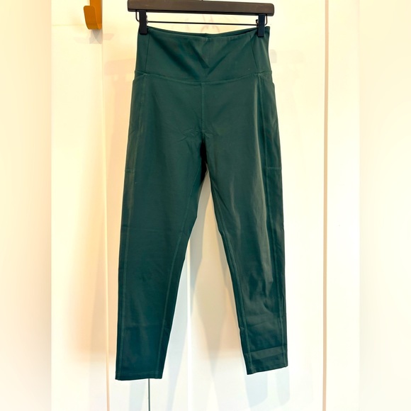 Girlfriend Collective Compressive Pocket Legging - Picture 1 of 4